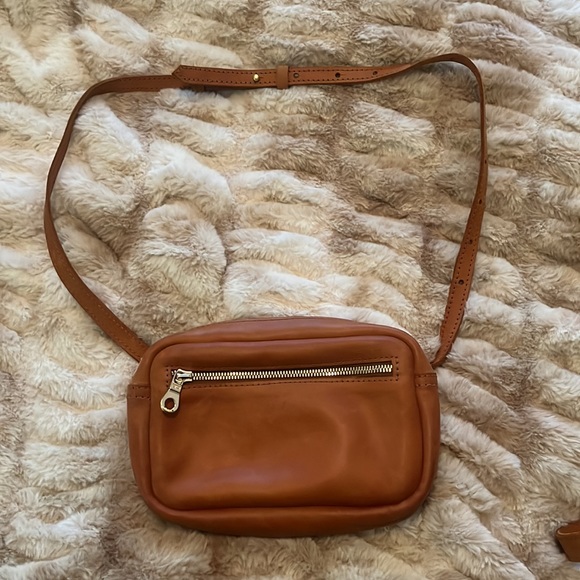 Parker Clay Desta Belt Bag in Rust Brown - Picture 9 of 16